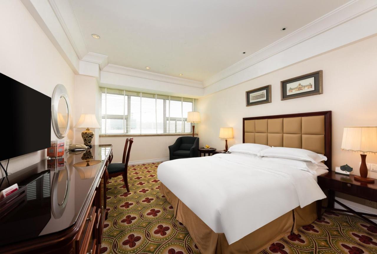 Ramada Plaza Optics Valley Hotel Wuhan Zewnętrze zdjęcie
