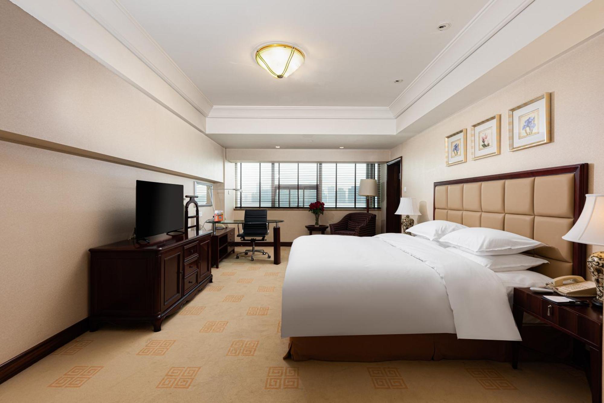 Ramada Plaza Optics Valley Hotel Wuhan Zewnętrze zdjęcie
