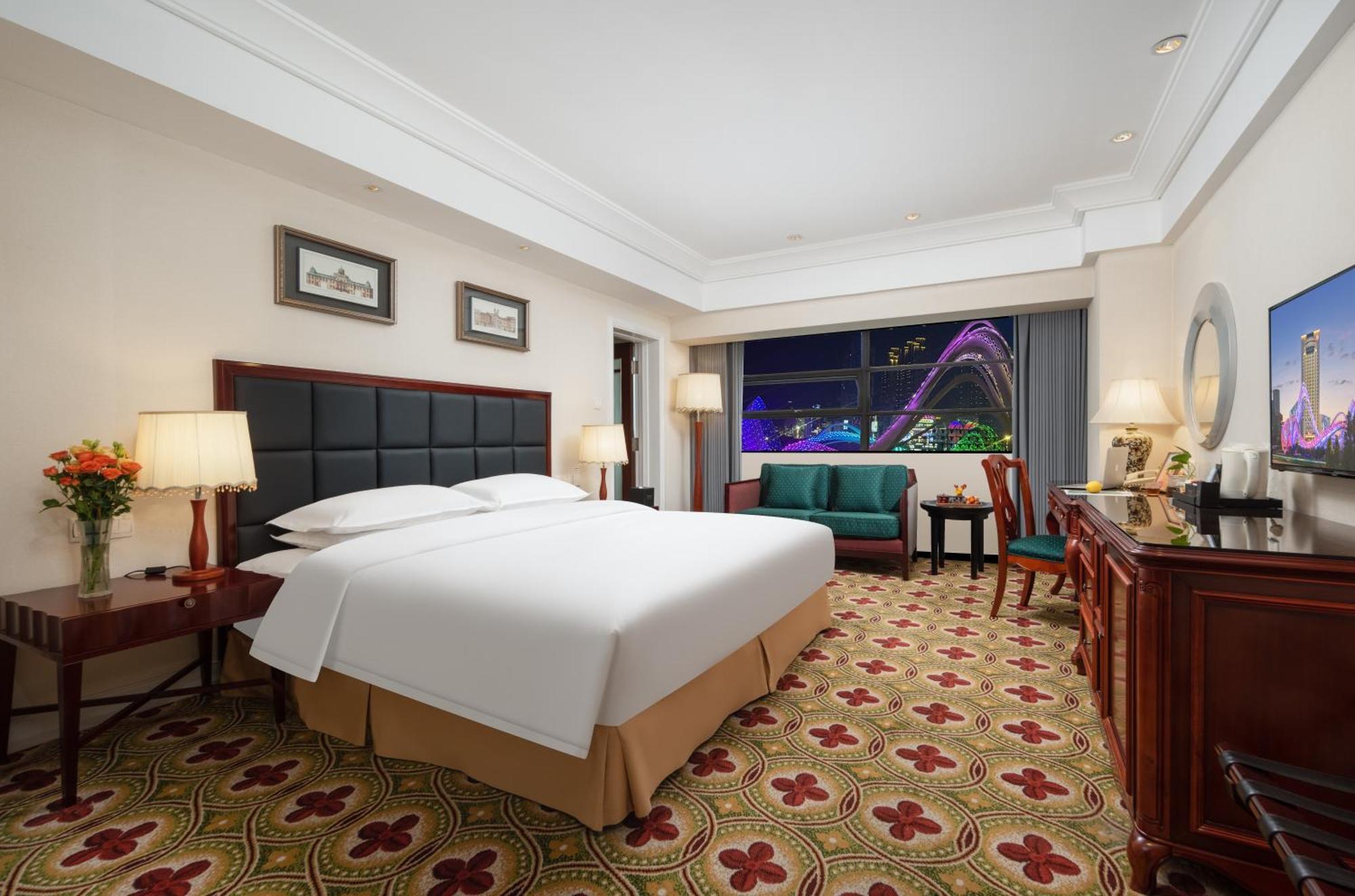 Ramada Plaza Optics Valley Hotel Wuhan Zewnętrze zdjęcie