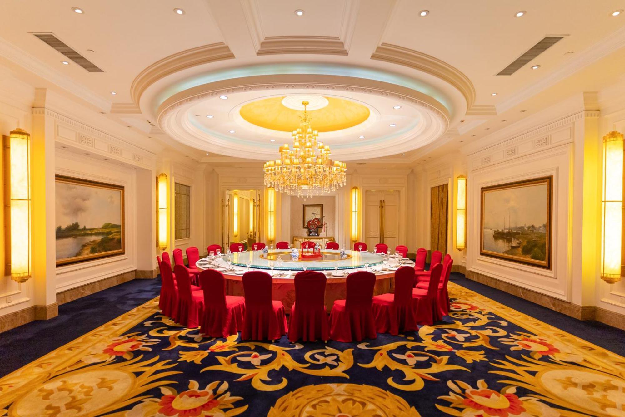 Ramada Plaza Optics Valley Hotel Wuhan Zewnętrze zdjęcie