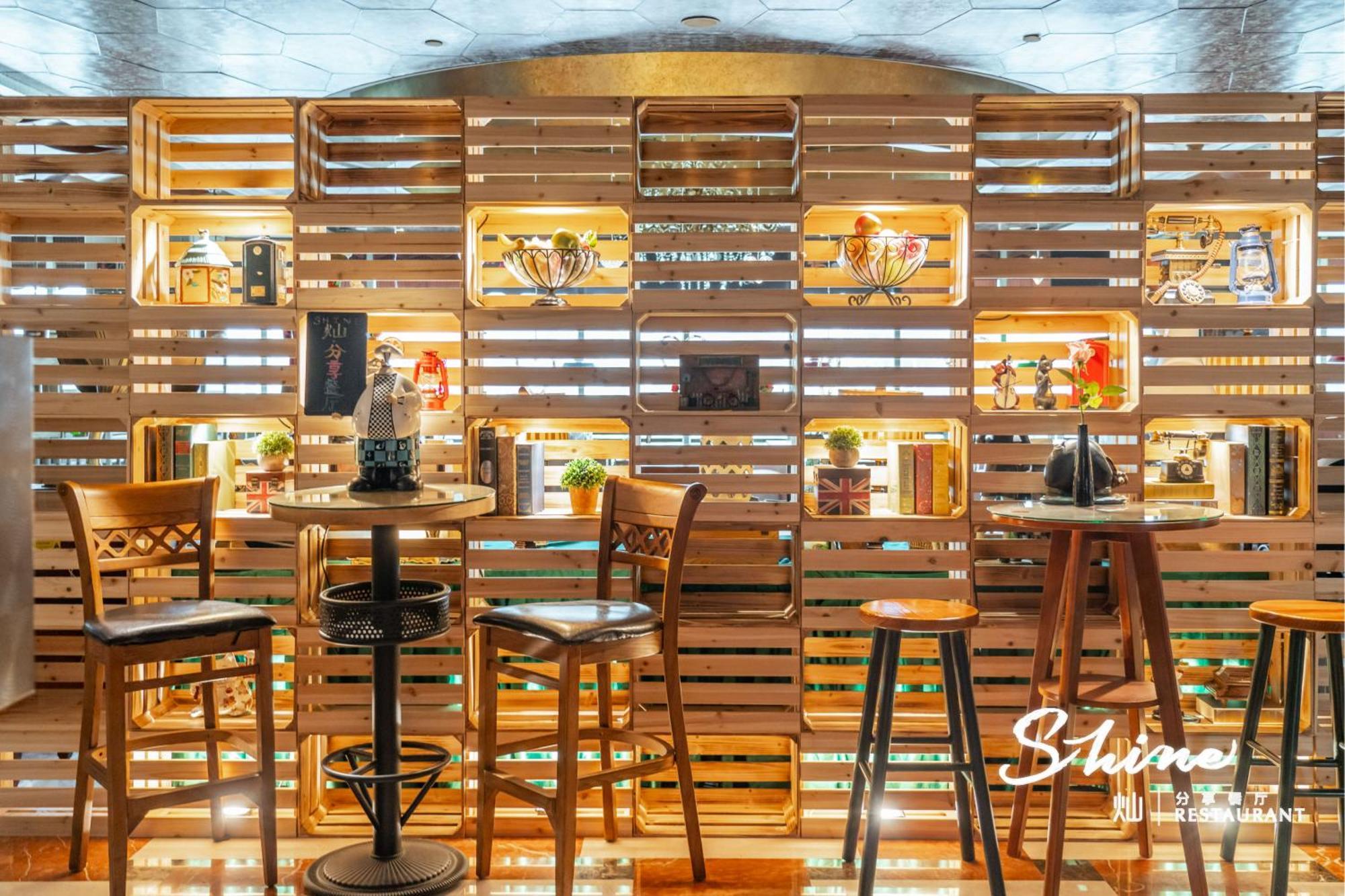 Ramada Plaza Optics Valley Hotel Wuhan Zewnętrze zdjęcie