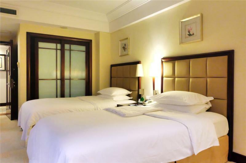 Ramada Plaza Optics Valley Hotel Wuhan Zewnętrze zdjęcie