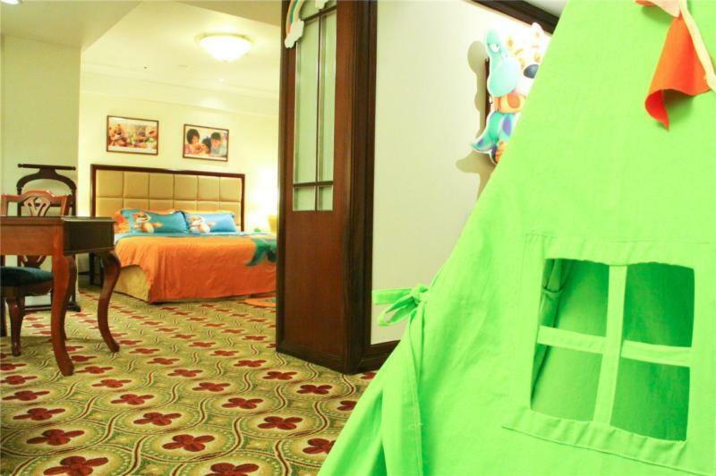 Ramada Plaza Optics Valley Hotel Wuhan Zewnętrze zdjęcie